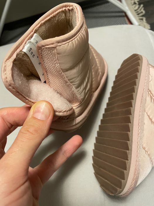 Обувки HM 22 номер