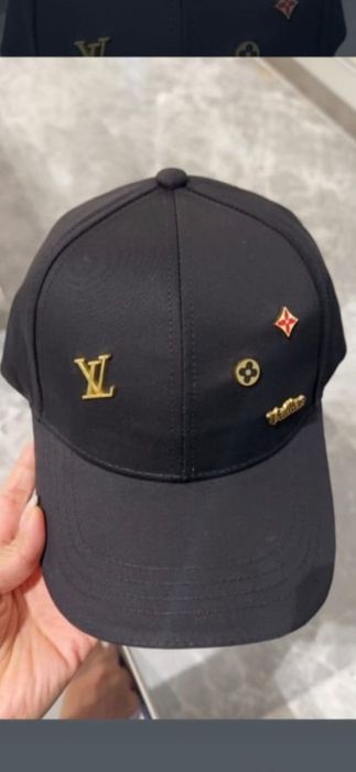 Șapcă Louis Vuitton model 2026, 8  modele, preț fix