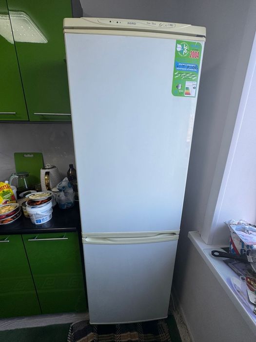 продам холодильник