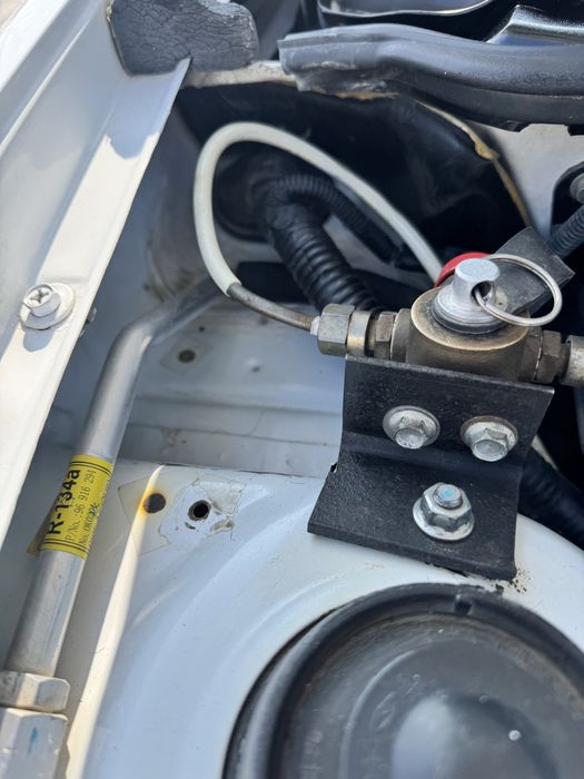 moshina ideal xolatda