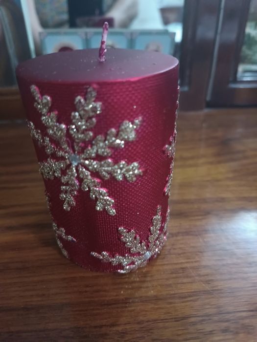 Новогодняя свеча, натуральная.