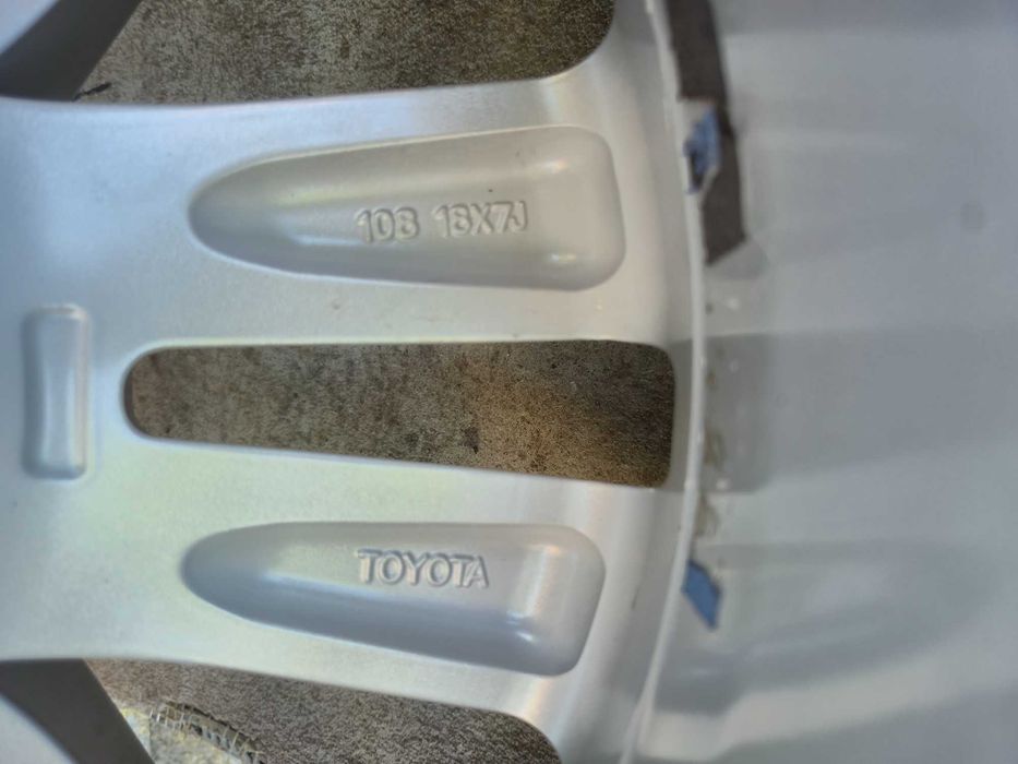 ROTI Jante + Anvelope IARNA - 5x114.3 18'' - OEM TOYOTA RAV4 Hybrid / Corolla Cross 225/60/18 Bridgestone 2022 CA NOI !