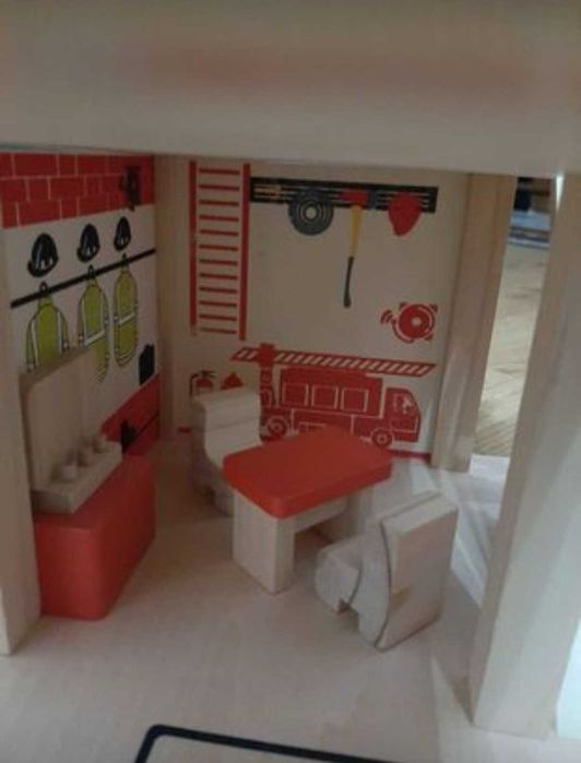 Дървена Пожарна станция