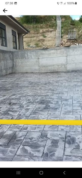Beton amprentat  .