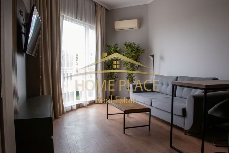 Продава се Двустаен апартамент в Варна, Бриз - 117 кв.м за 2102 €/кв.м - Снимка #1