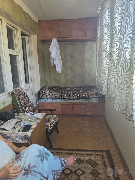 Срочно  продам квартиру Своя !..77-серия.