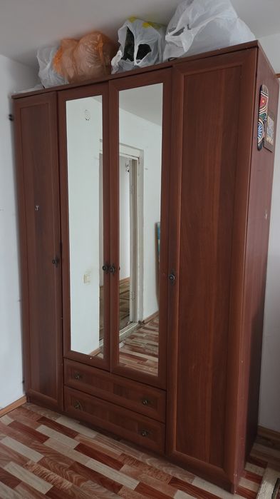 Бесплатно большой шкаф