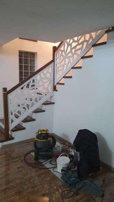 Scara,Balustrada stejar,scara lemn masiv,Treapta, plinta, stejar,frasi