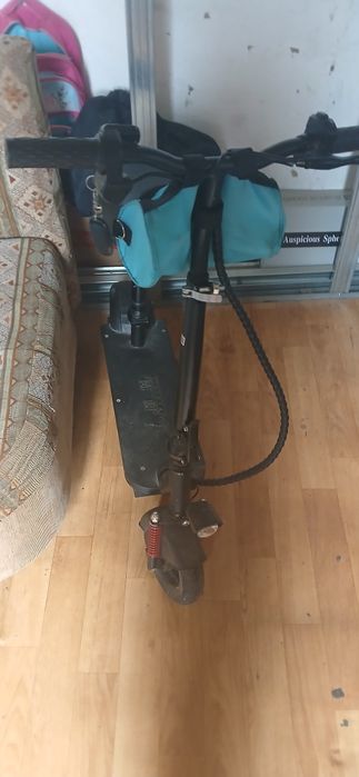 Продам электросамокат