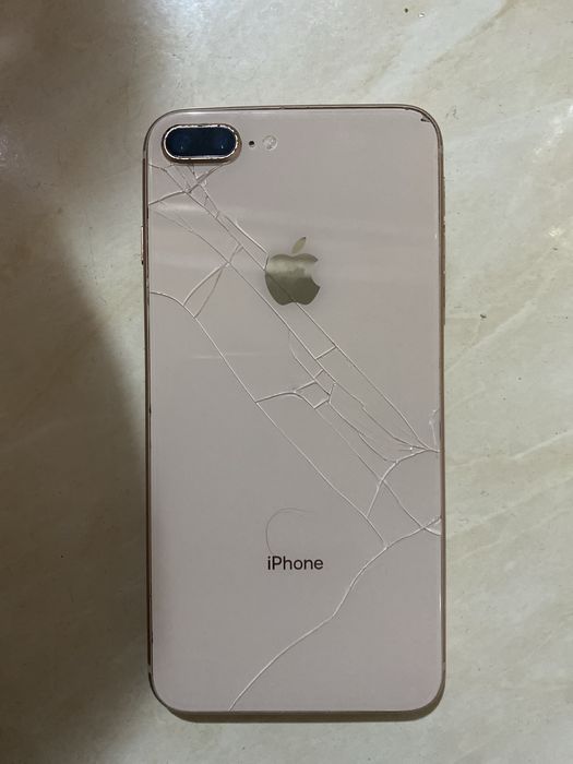iPhone 8+ plus holati òrtacha