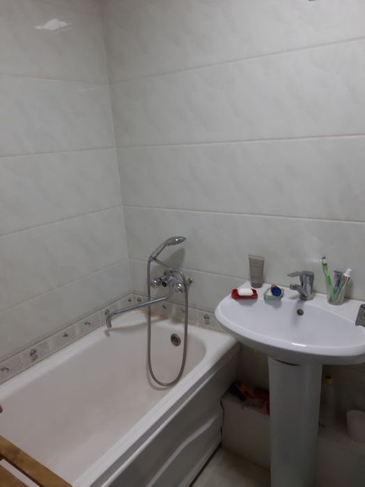 Квартира 3-х комнатная  возле метро Буюк Ипак Йули