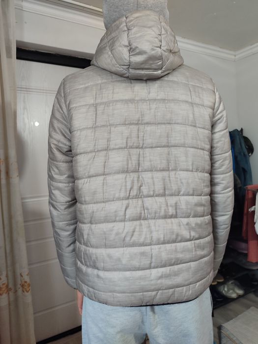 Продам куртку мужской.