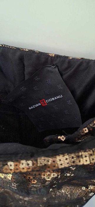 Rochie coktail paiete aurii marime S, Razvan Ciobanu, podium