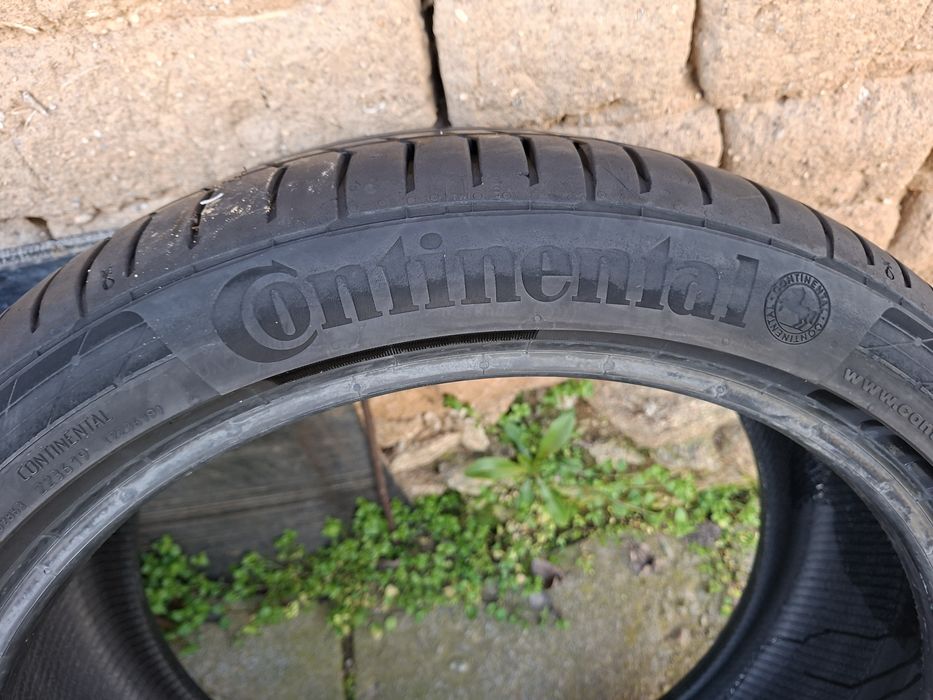 4бр 225/40/18 континентал много запазени като нови.