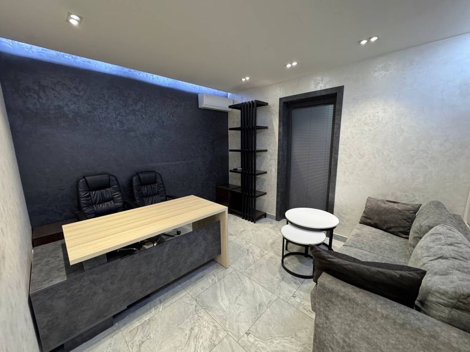 Срочно Продаётся Нежилое Помещения 1/Линия Дархан ор-р 2012.кафе