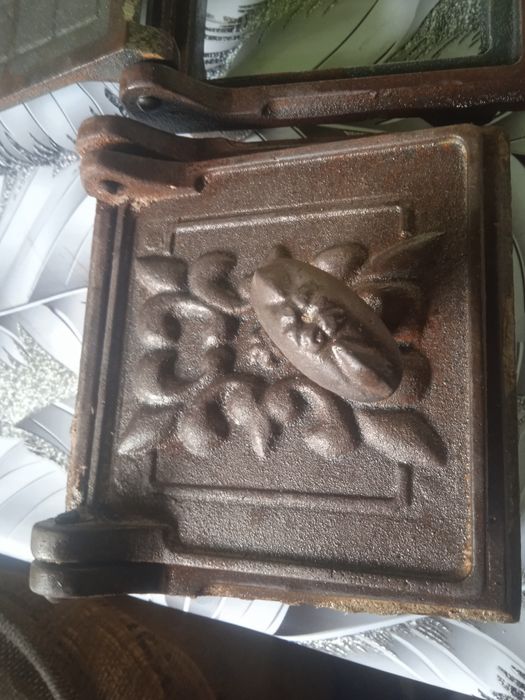 Продам дверцы для печки