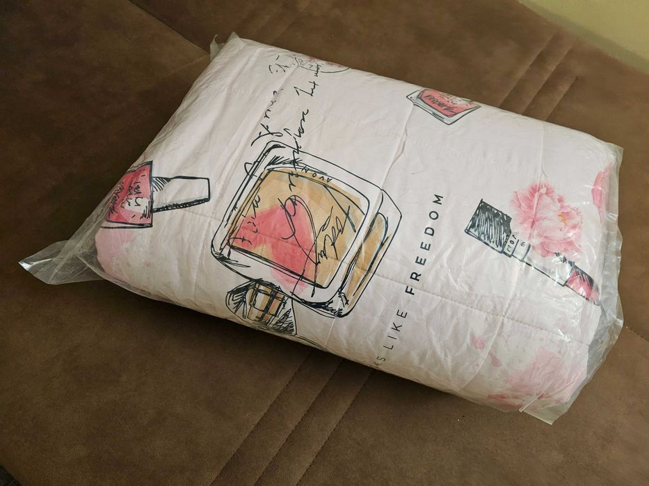 Pilotă de vară NOUĂ – Roz pal cu motive Make-up