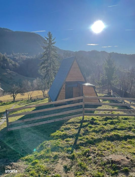 Cabana A frame Cheile Dambovic /Gaze.Apǎ.Canal/ 400m2 teren intravilan