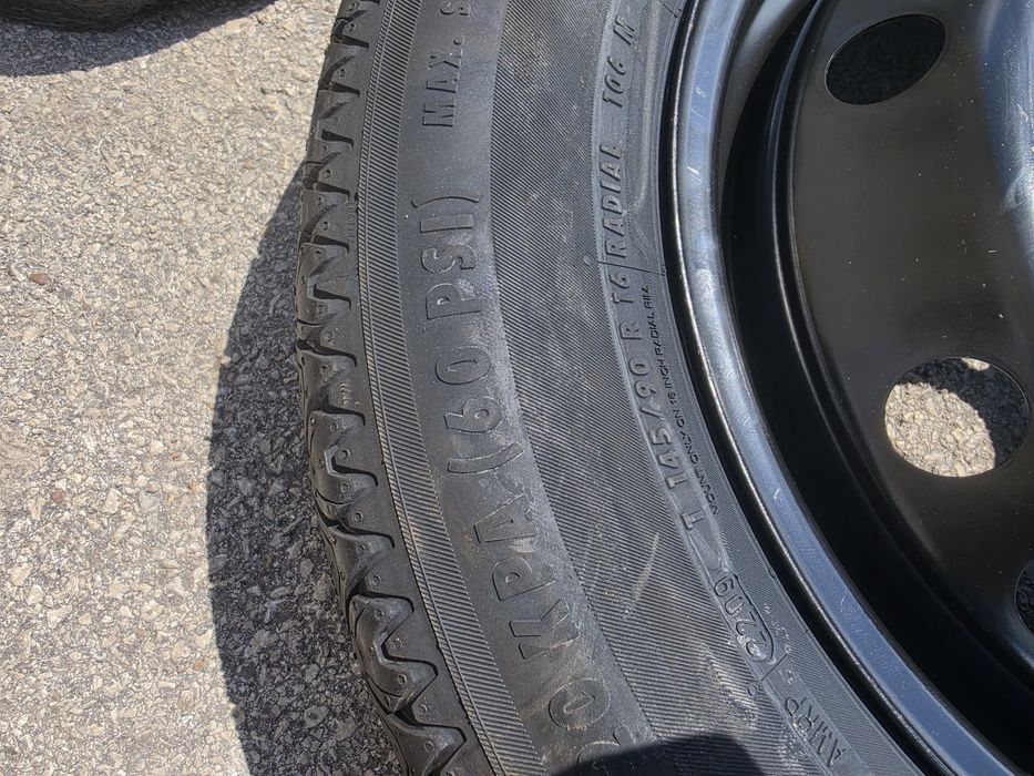 Патерица Nissan Qashqai 5х114.3/16 резервна гума Нисан Кашкай 5x114,3/16 цола резервен комплект Рено Dacia