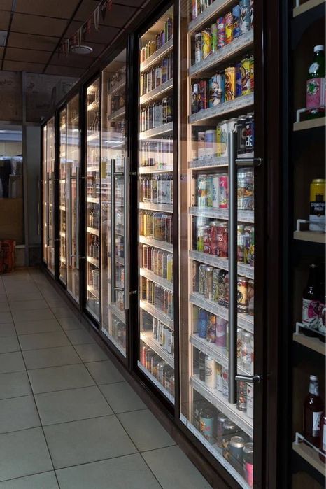 Пристенные холодильники на заказ