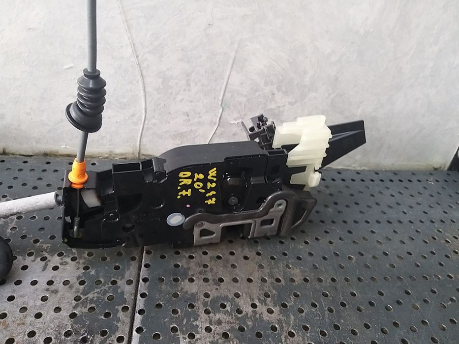 Broasca usa dreapta fata mercedes b class w247 a0997202402