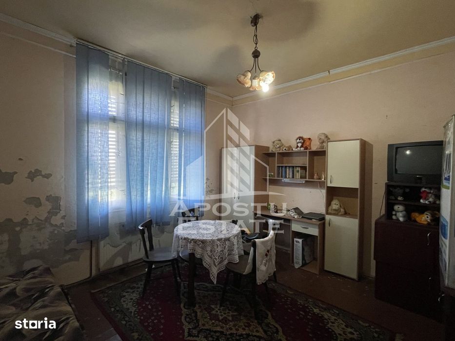 Casa individuala de vanzare Centrul Comercial Alfa Dambovita