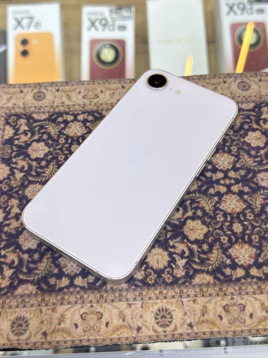 iPhone 16e 128/92%