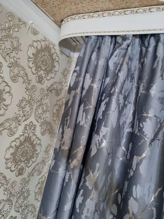 Карниз белый с узором
