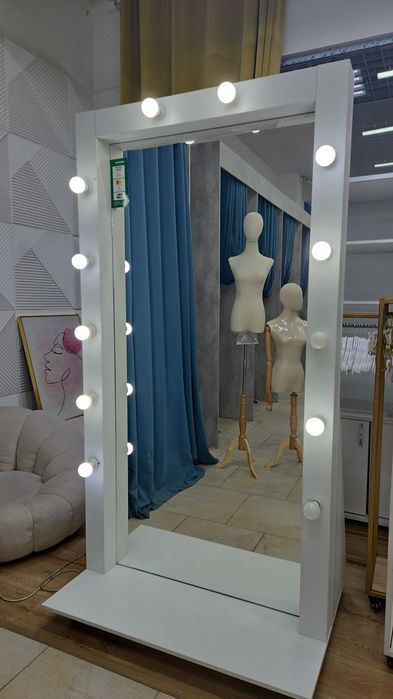 Зеркало продаётся