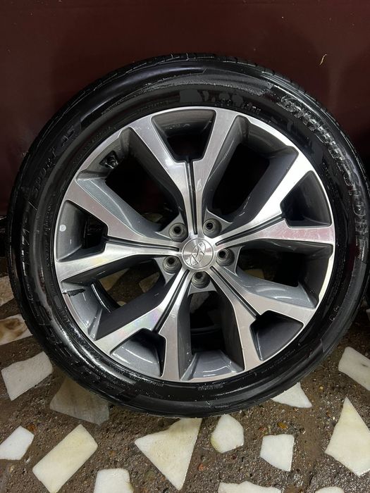 Palisades 245/50R20