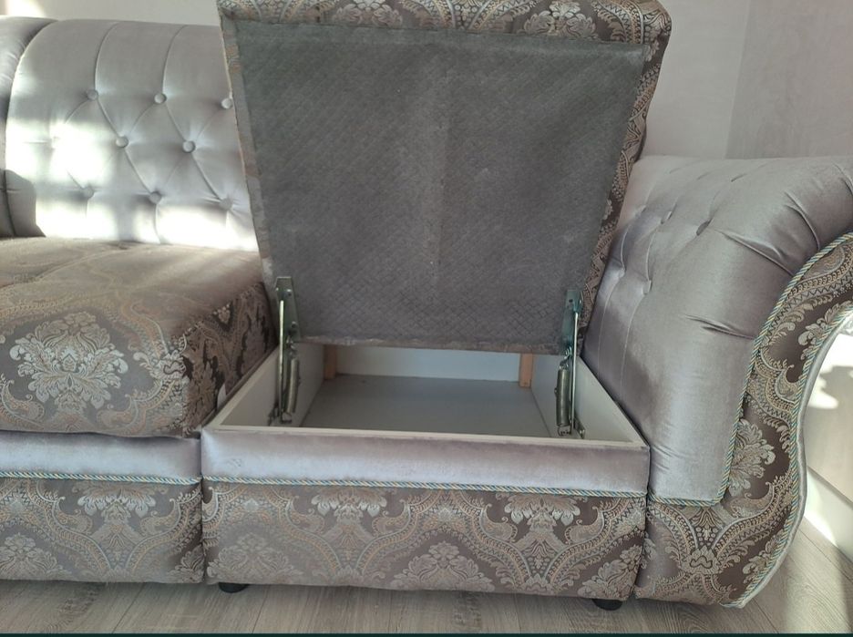 Срочно продаётся Диван(Росиский пройзводитель)