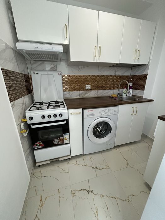 Garsonieră de închiriat.(Zona Titan)