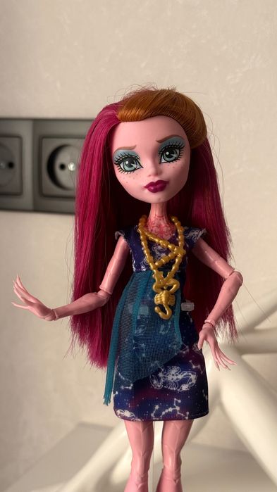 Продам кукол monster high и барби