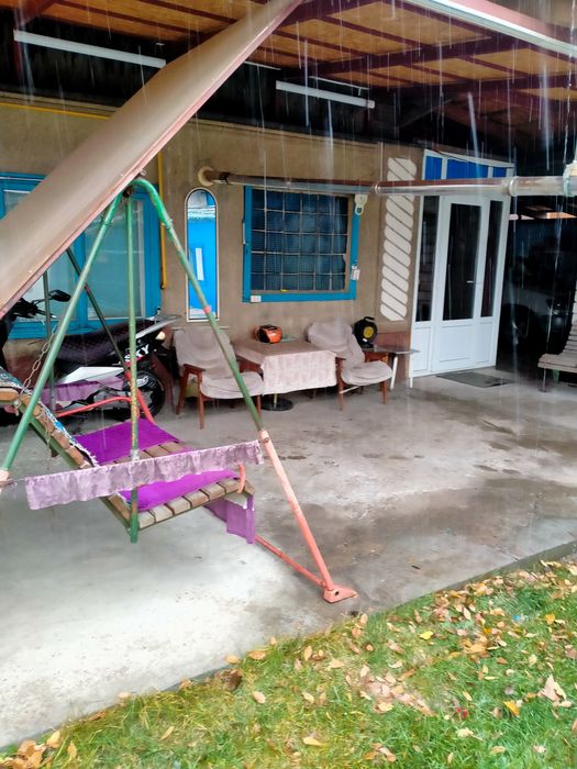 Продаётся дом, двух этажный района Хутор.