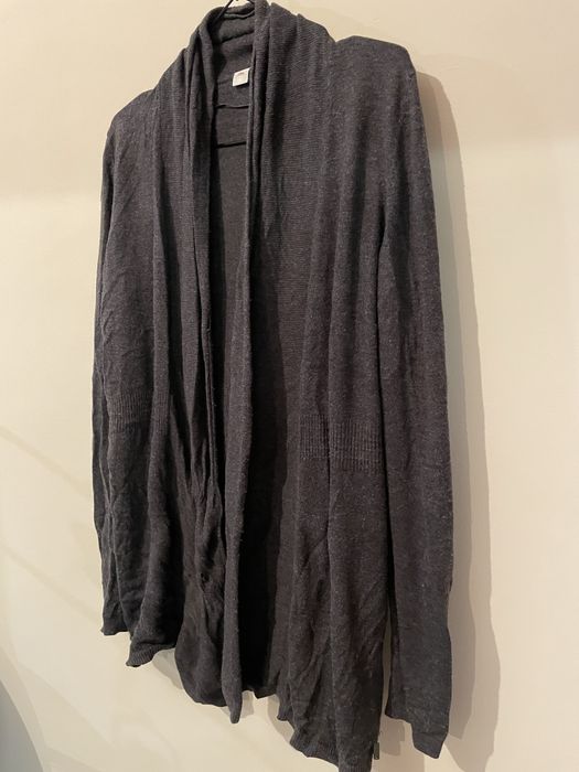 Сива дълга жилетка