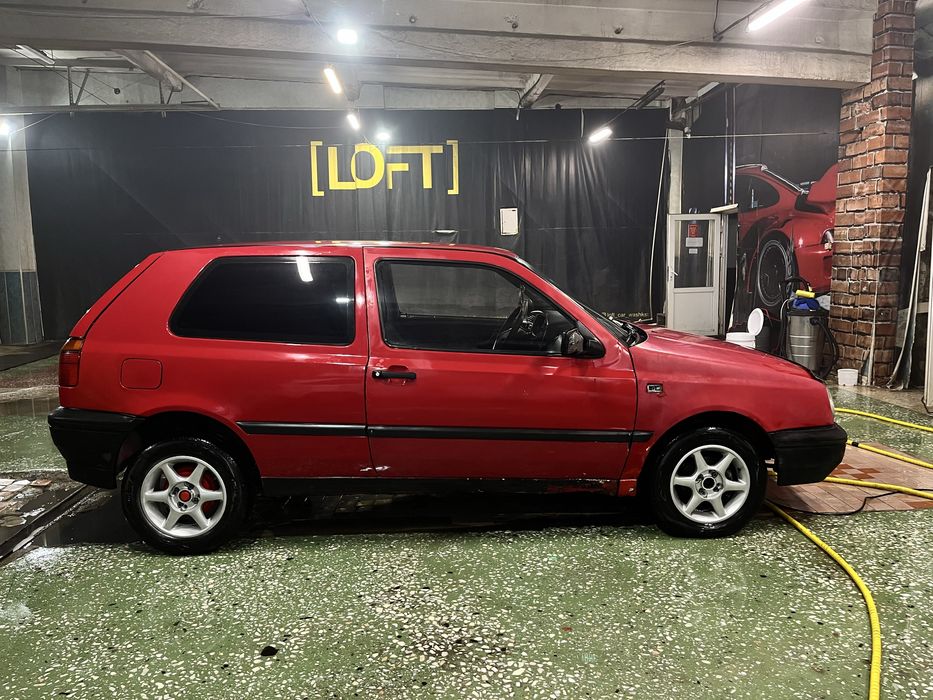 Продам гольф 3 красного цвета