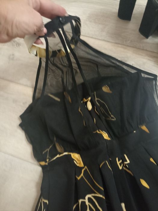 Дамска рокля за повод