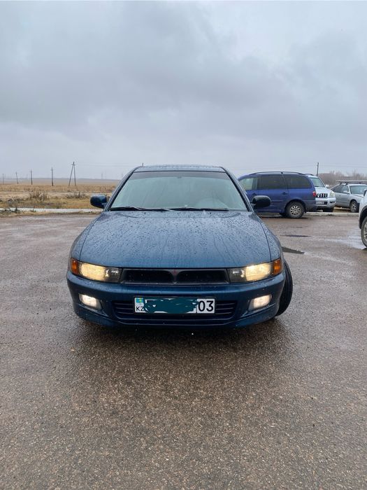 Продам митсубиши галант 1997 года мкпп 2 литра двигатель простой