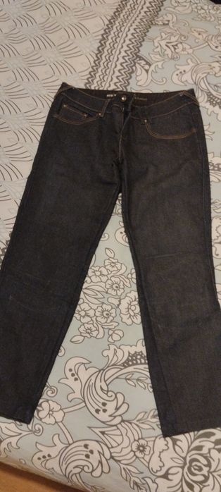 Продавам дамски мото дънки и кожено якеи