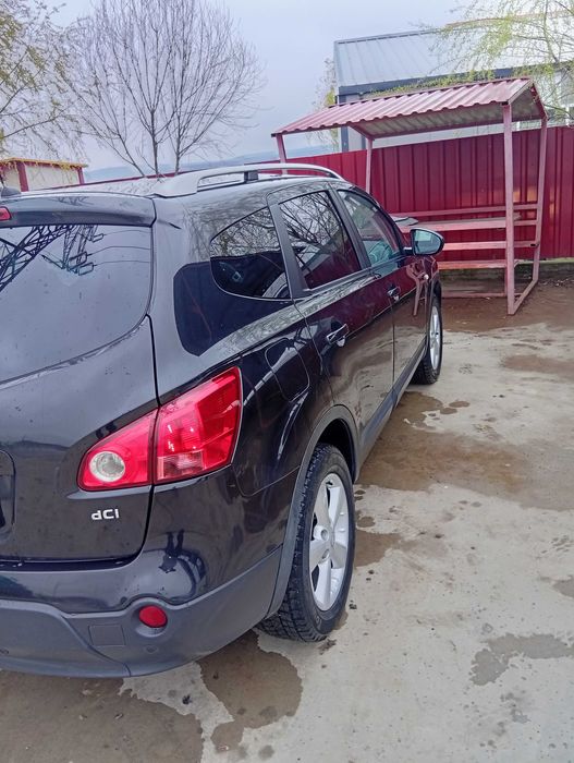 Nissan Qashqai +2 2010