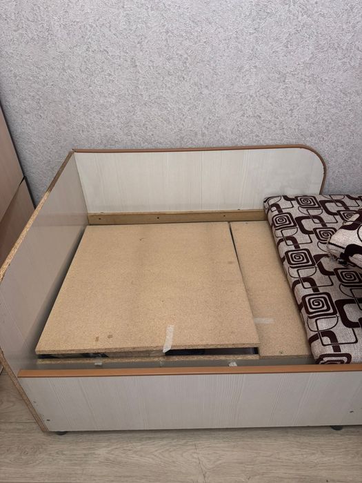 Раскладной диван-кушетка