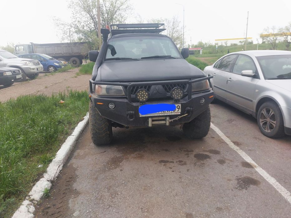 Продам митсубиси монтеро спорт 2002г.в.