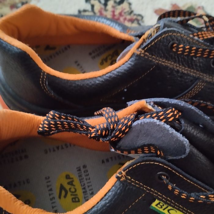 Рабочая обувь...