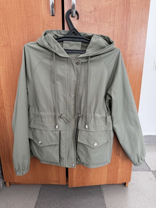 Женская ветровка