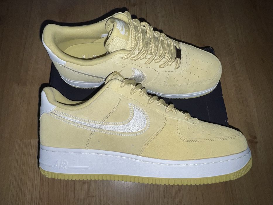 Nike Air Force 1 07 LV8 Buff Gold 45н. 29см HJ4465-700