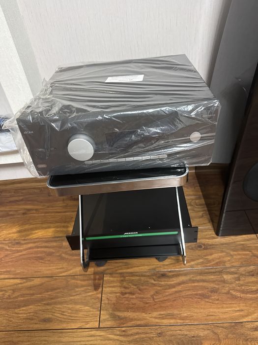 Arcam av 40 Продается топовый hi end ресивер  a
