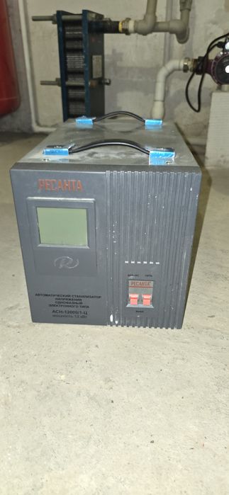 Продам стабилизатор РЕСАНТА 12Квт