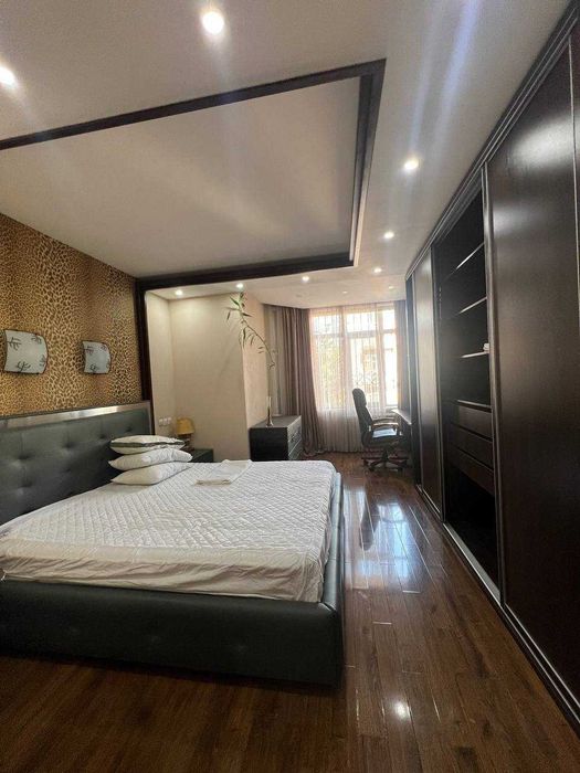 Сдается 4/4/8 Габус 180 кв.м. Садык Азимова Японское Посольство Ц 1