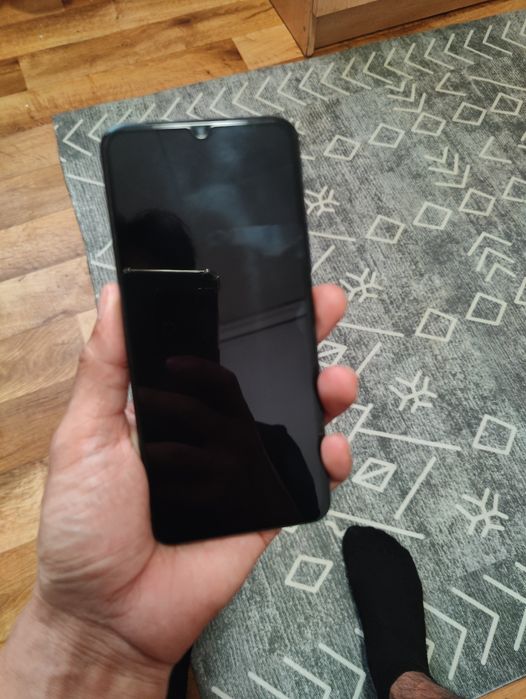 Vivo Y53S и Honor 20