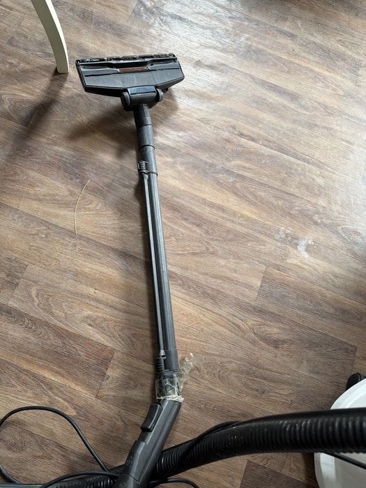 Продам пылесос керхер